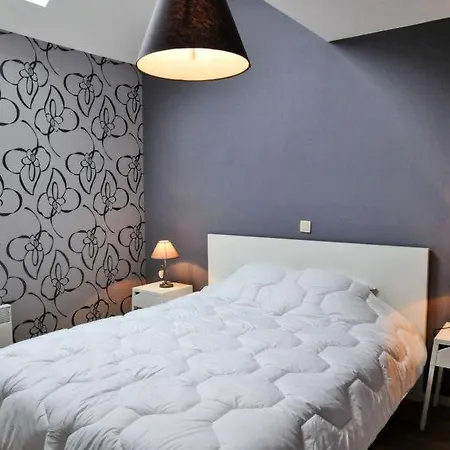 Semesterbostad Sleeps 16 Wifi Noiseux